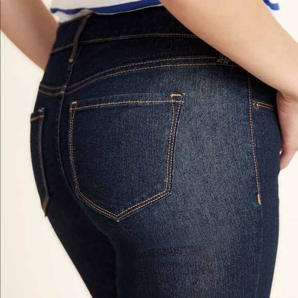 HOST PICK! Old Navy Super Skinny Jeans - Picture 3 of 7